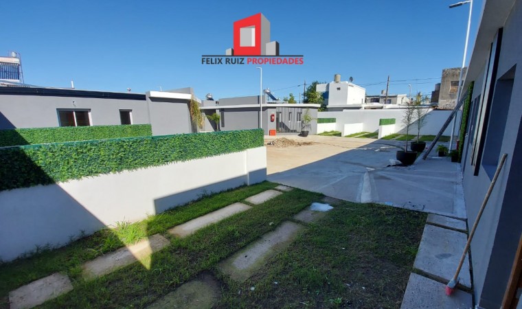 VENDE  COMPLEJO CITY GARDEN, CASAS 2 DORMITORIOS