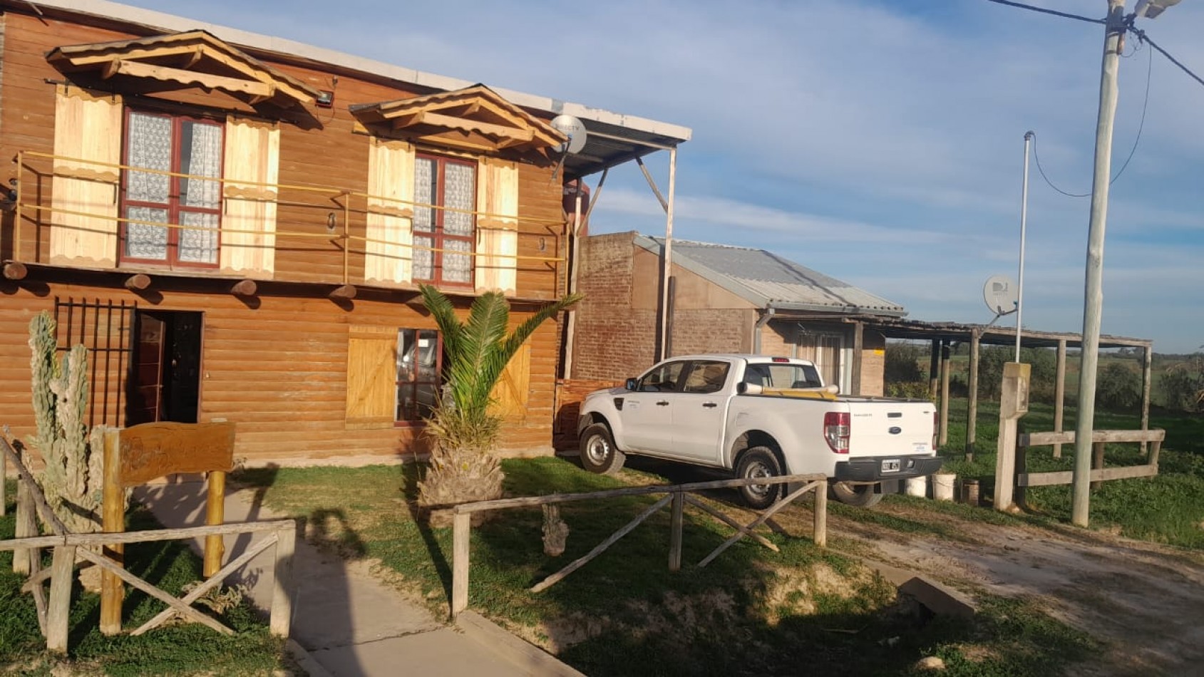 Impecable casa quinta en La Juanita, Colonia Ensayo 