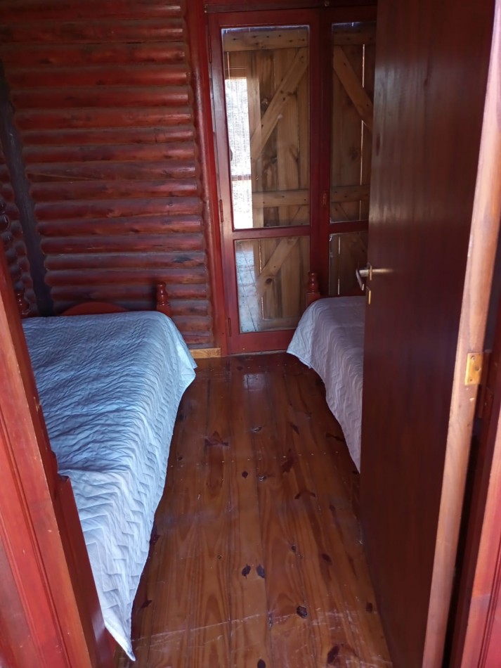 Impecable casa quinta en La Juanita, Colonia Ensayo 