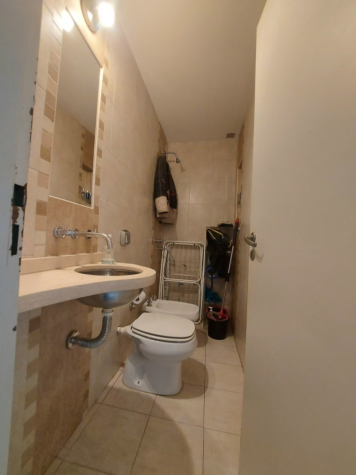 Casa 3 dormitorios de muy buena calidad a cuadras del centro 