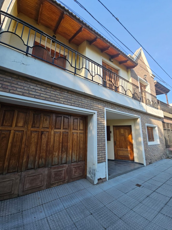 Impecable inmueble de calidad, 5 habitaciones, Parana