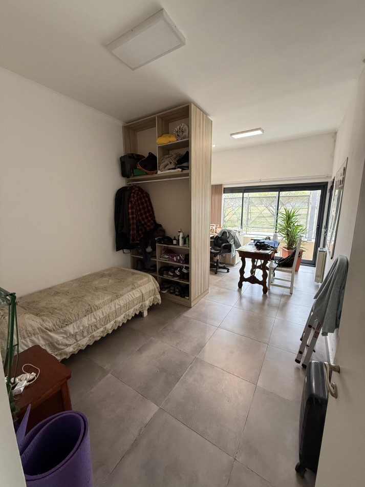 Vendo casa 4 dormitorios, Barrio Medico 2, zona norte, Parana