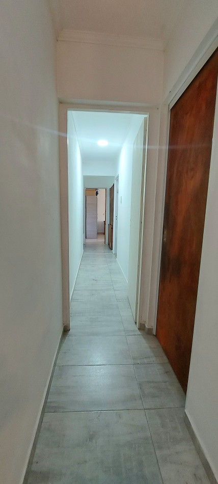 VENDO CASA 2 DORMITORIOS, PATIO VERDE, PILETA, ORO VERDE 