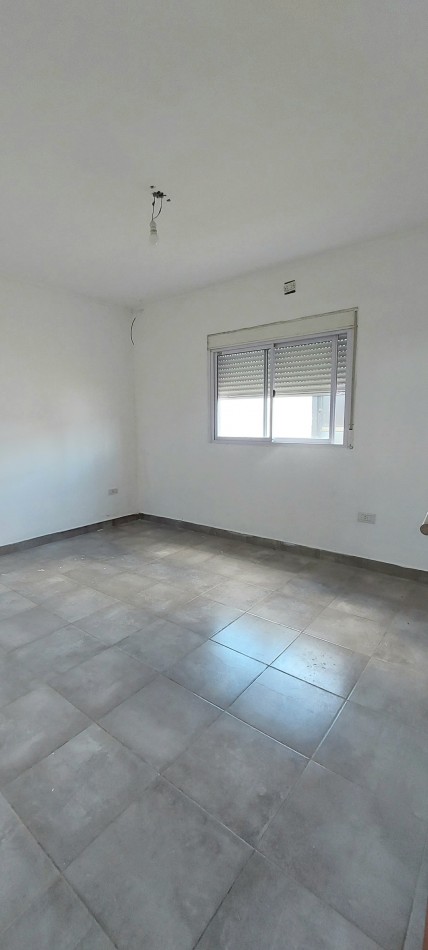 Venta casa 3 dormitorios, Crisolo Larralde, Parana