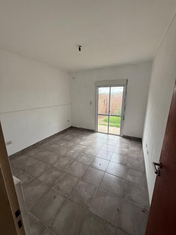 Casa 1 dormitorio venta/alquiler, Crisologo Larralde 1129, Parana